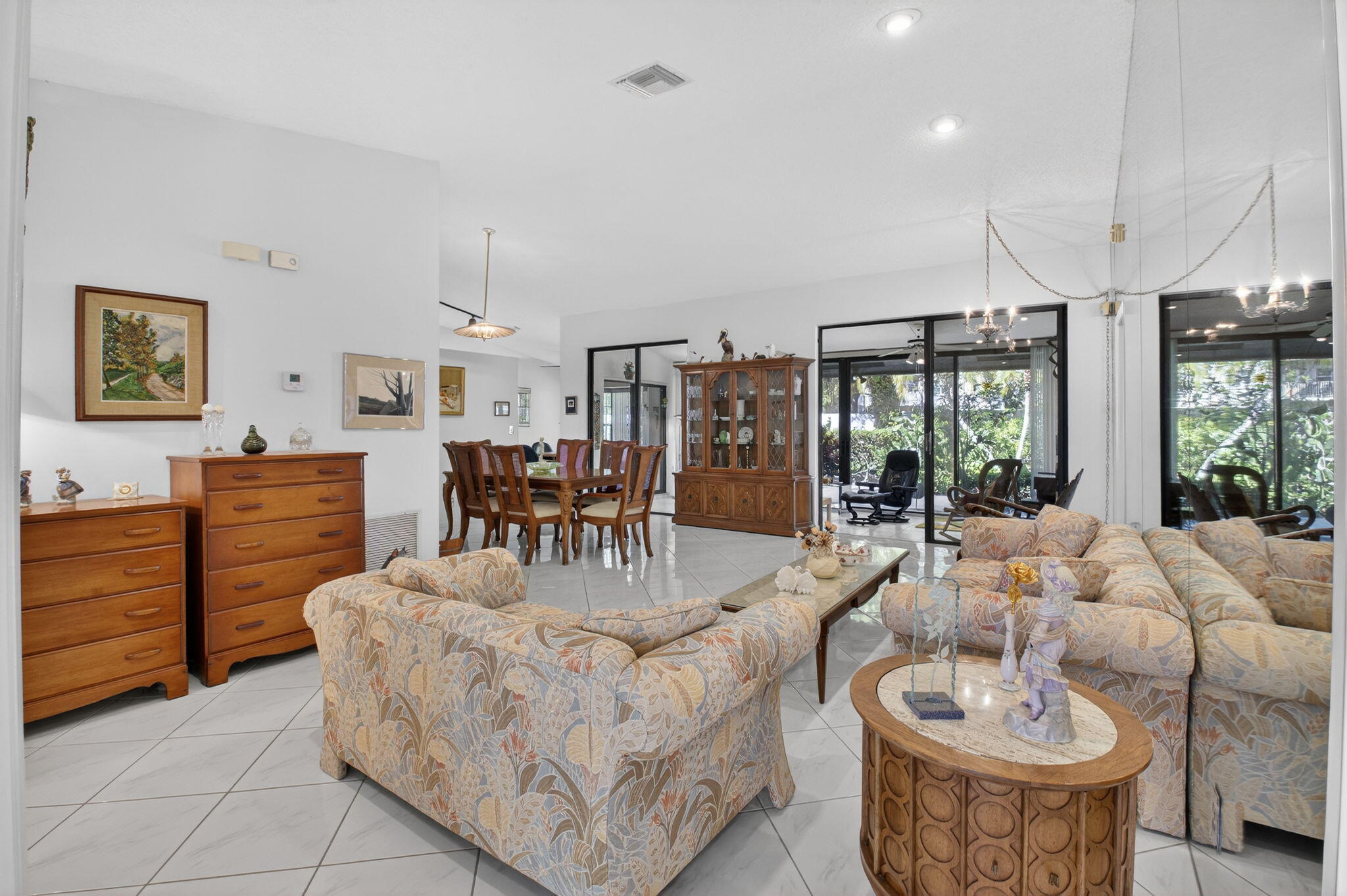 WINDWARD PALM BEACH - Residential