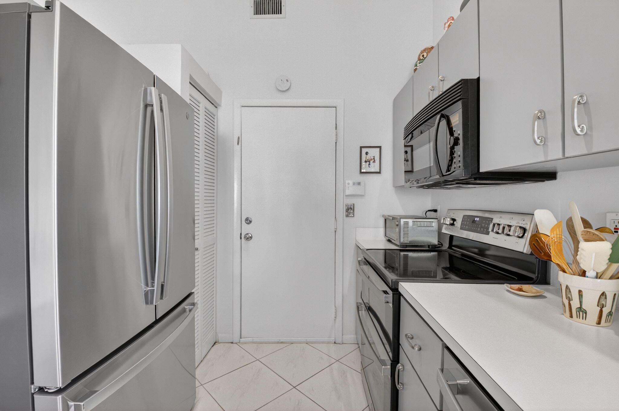 WINDWARD PALM BEACH - Residential