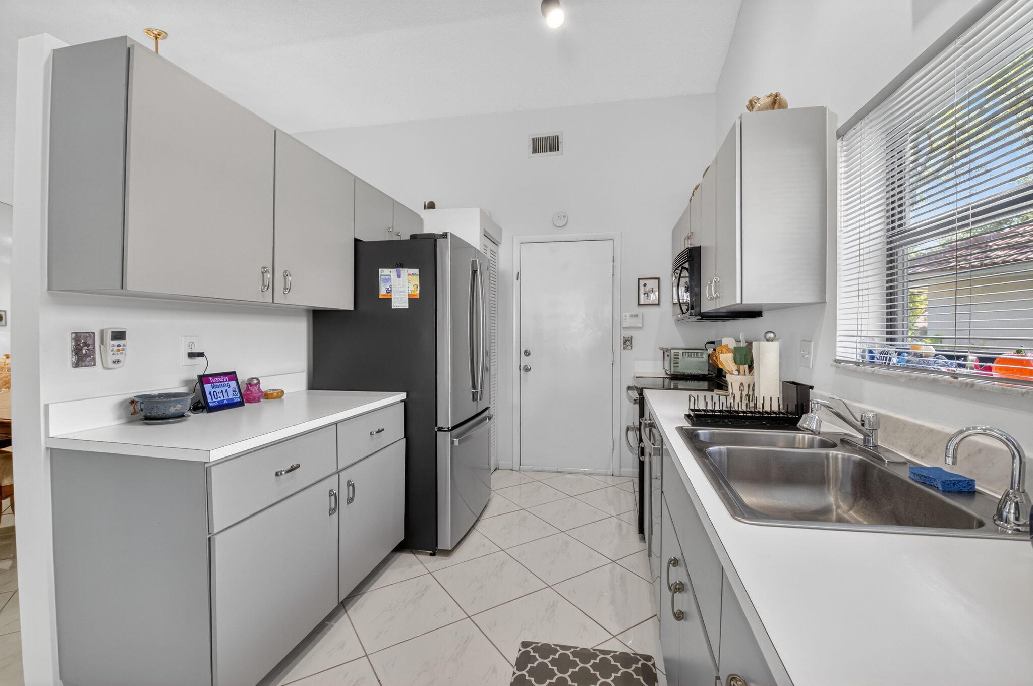 WINDWARD PALM BEACH - Residential