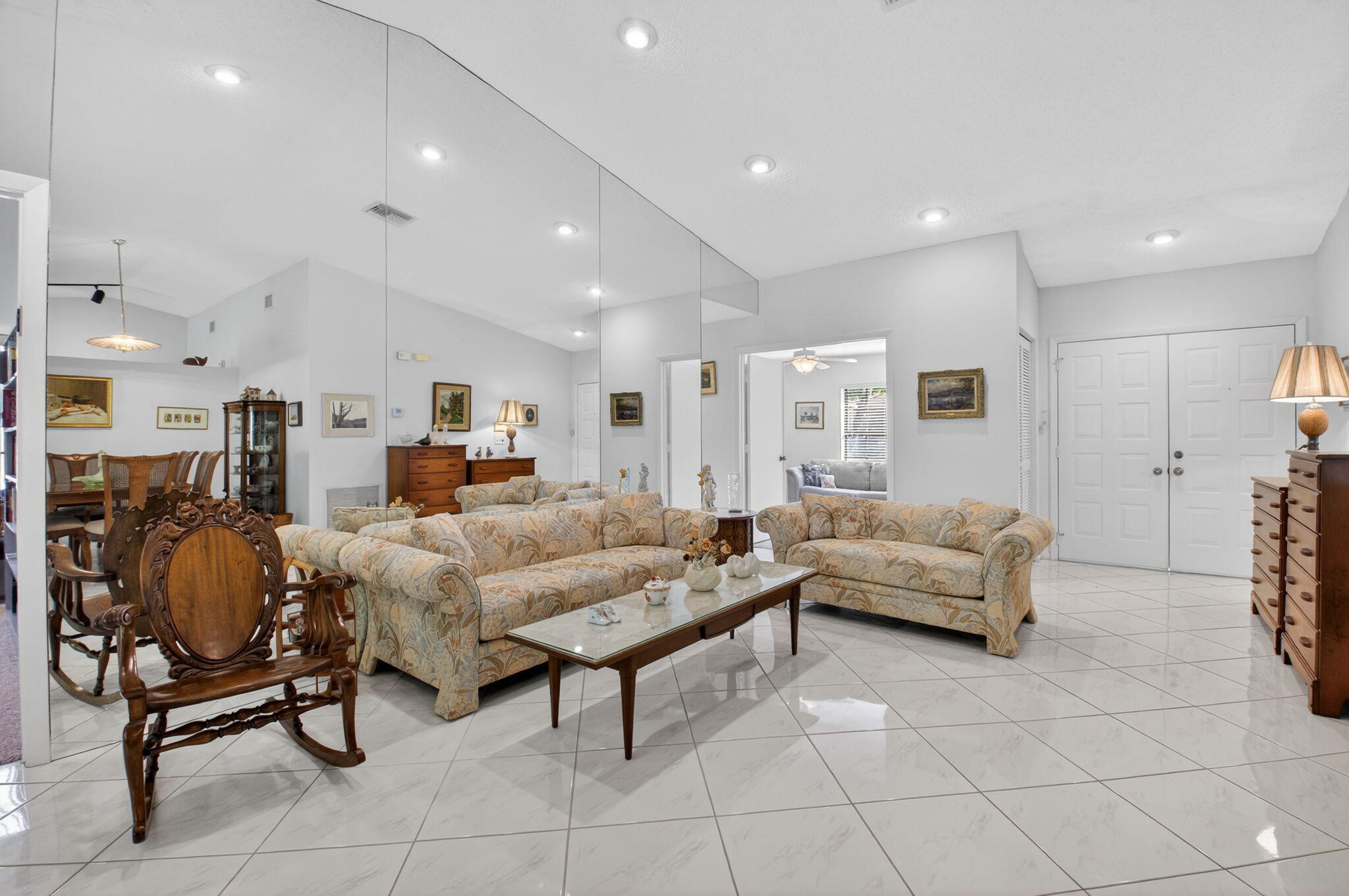 WINDWARD PALM BEACH - Residential