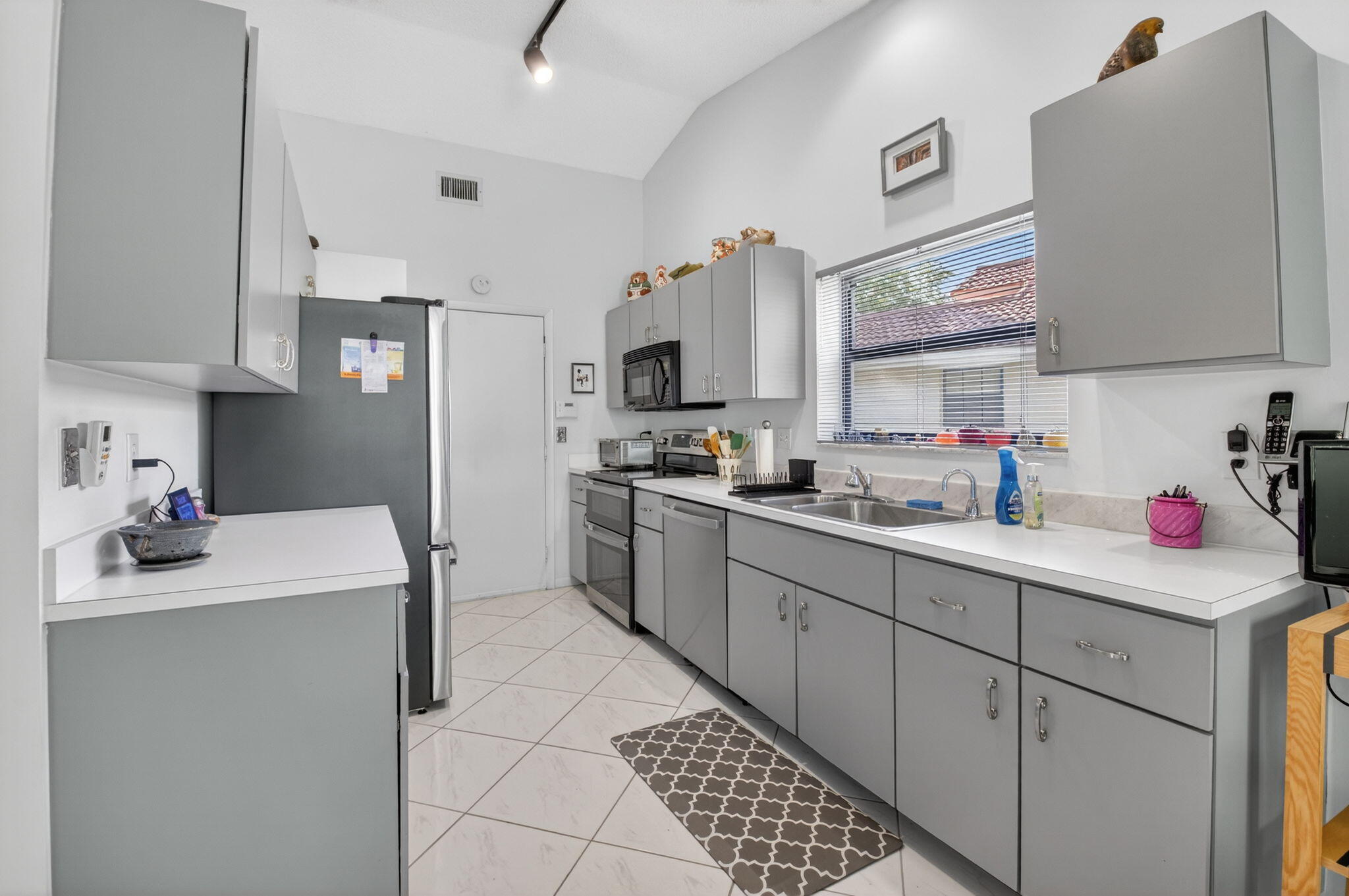 WINDWARD PALM BEACH - Residential