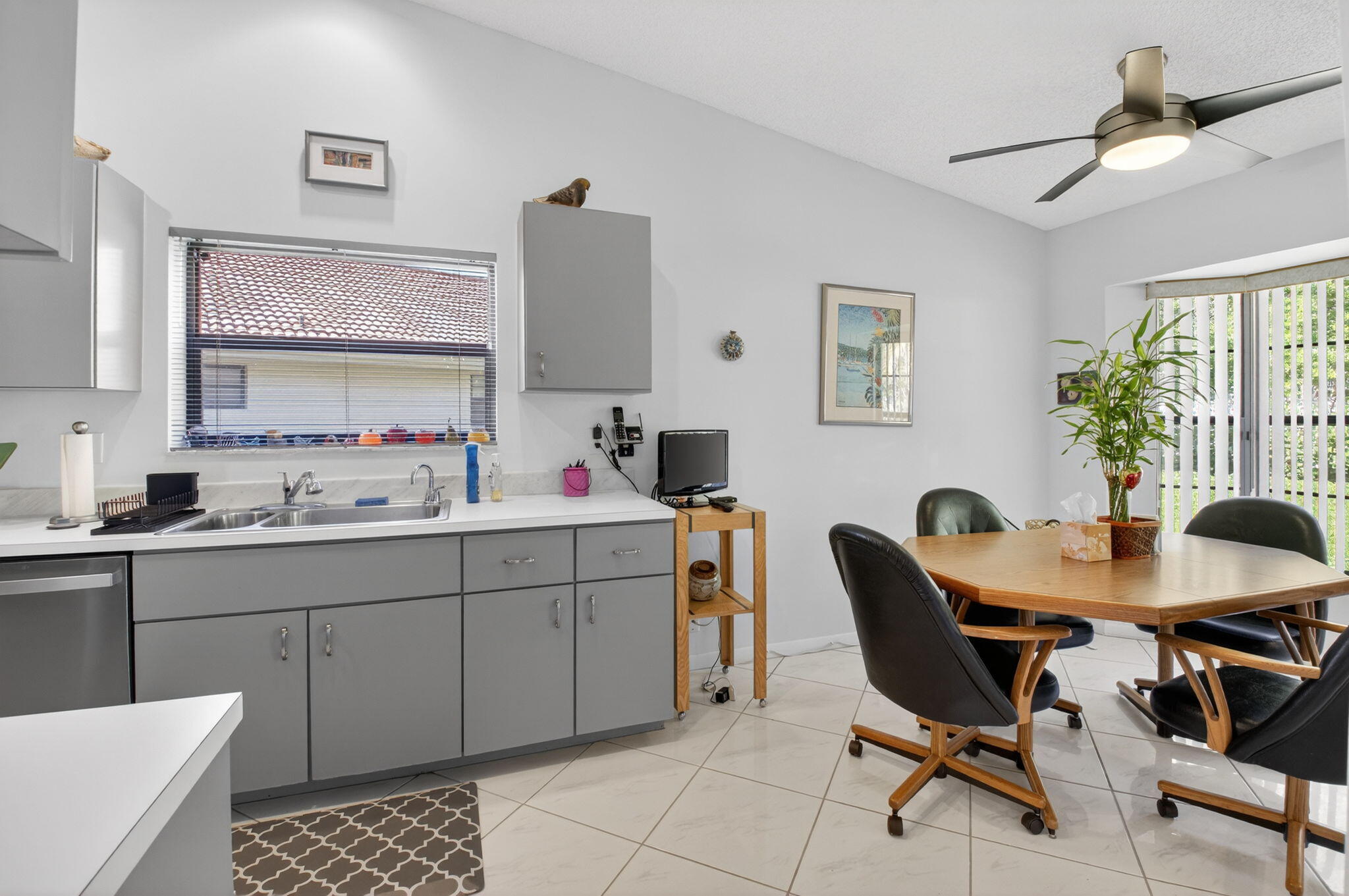 WINDWARD PALM BEACH - Residential