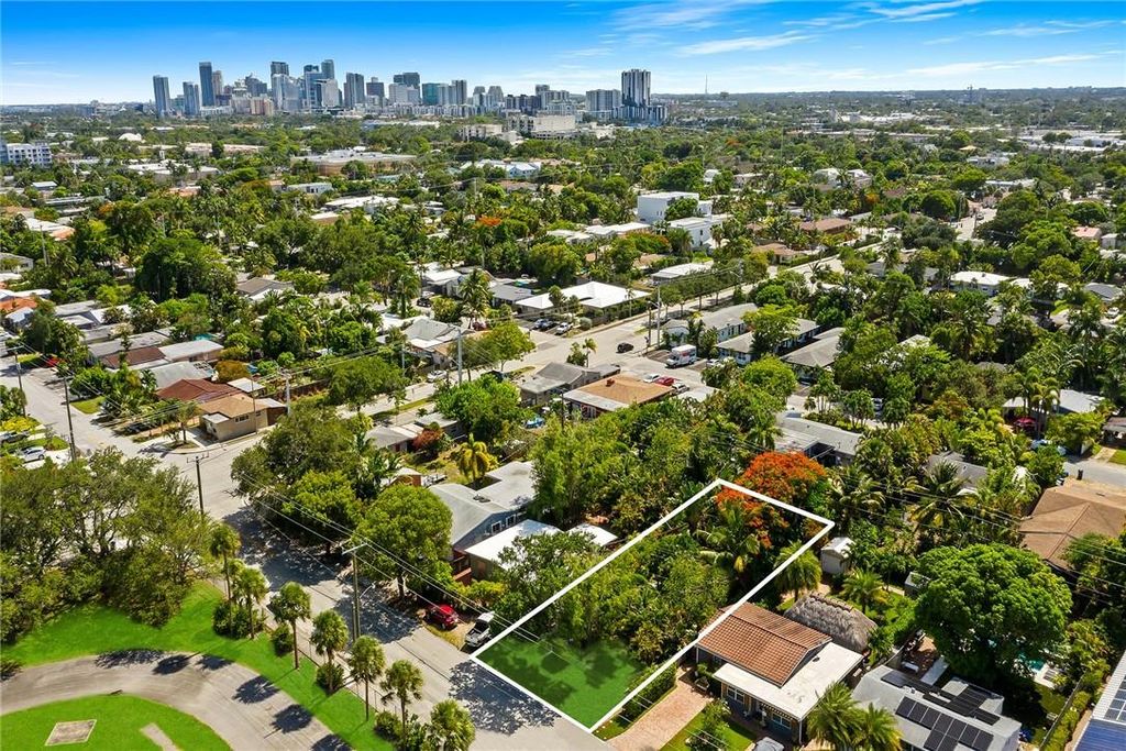 Photo of 1317 NE 17th Avenue, Fort Lauderdale, FL 33304 (MLS # F10363176)