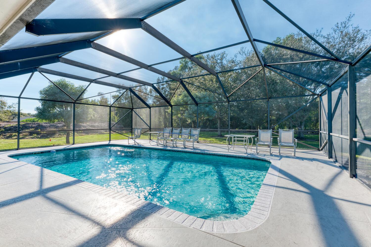 LOXAHATCHEE GROVES - Residential