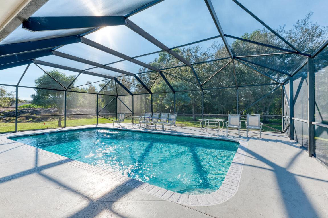 LOXAHATCHEE GROVES - Residential