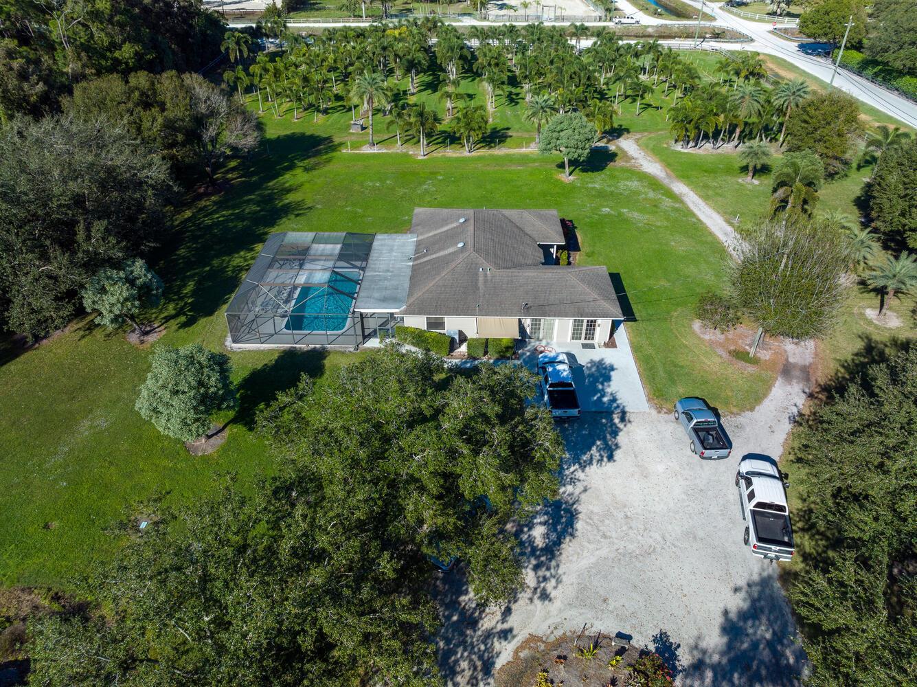 LOXAHATCHEE GROVES - Residential
