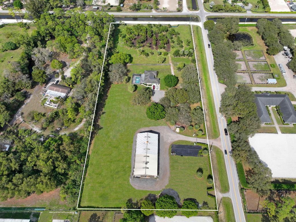 LOXAHATCHEE GROVES - Residential