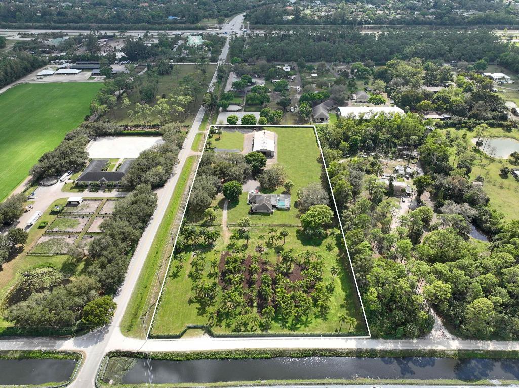 LOXAHATCHEE GROVES - Residential