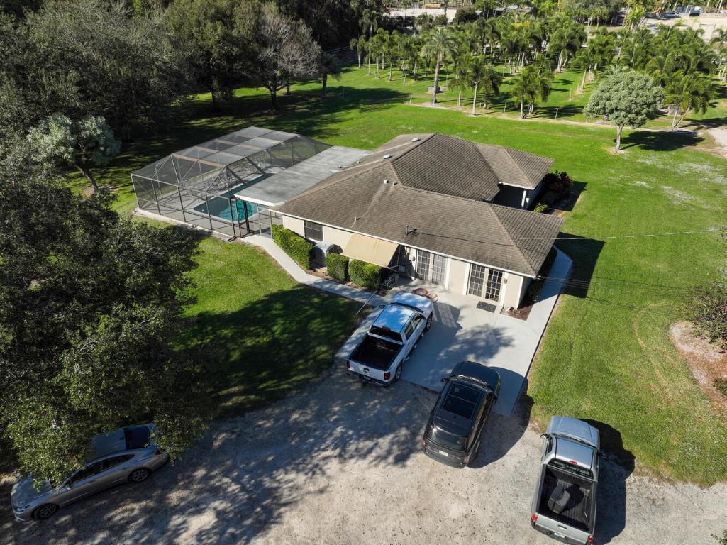 LOXAHATCHEE GROVES - Residential