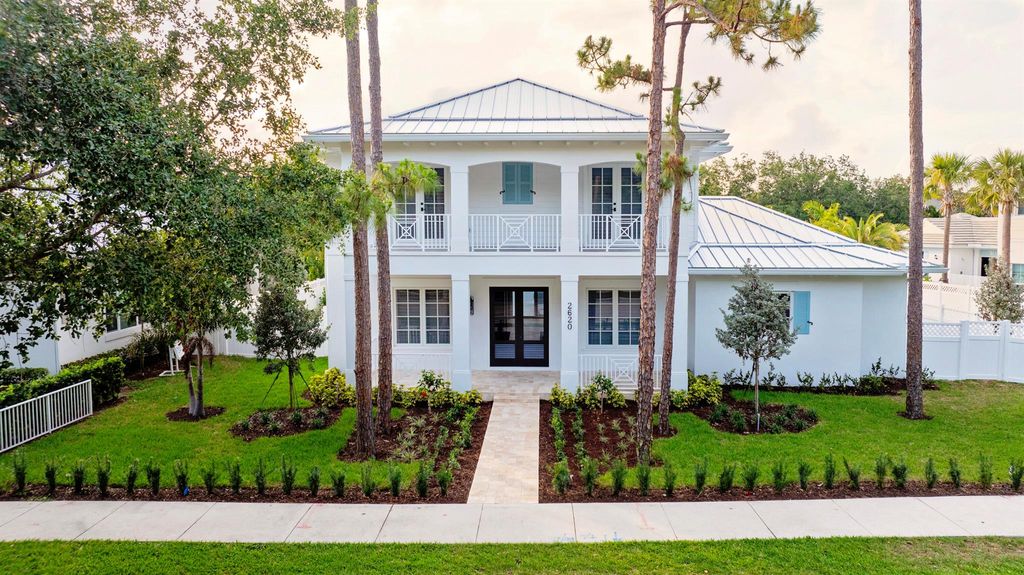 Photo of 2620 Greenway Drive, Jupiter, FL 33458 (MLS # R11057661)