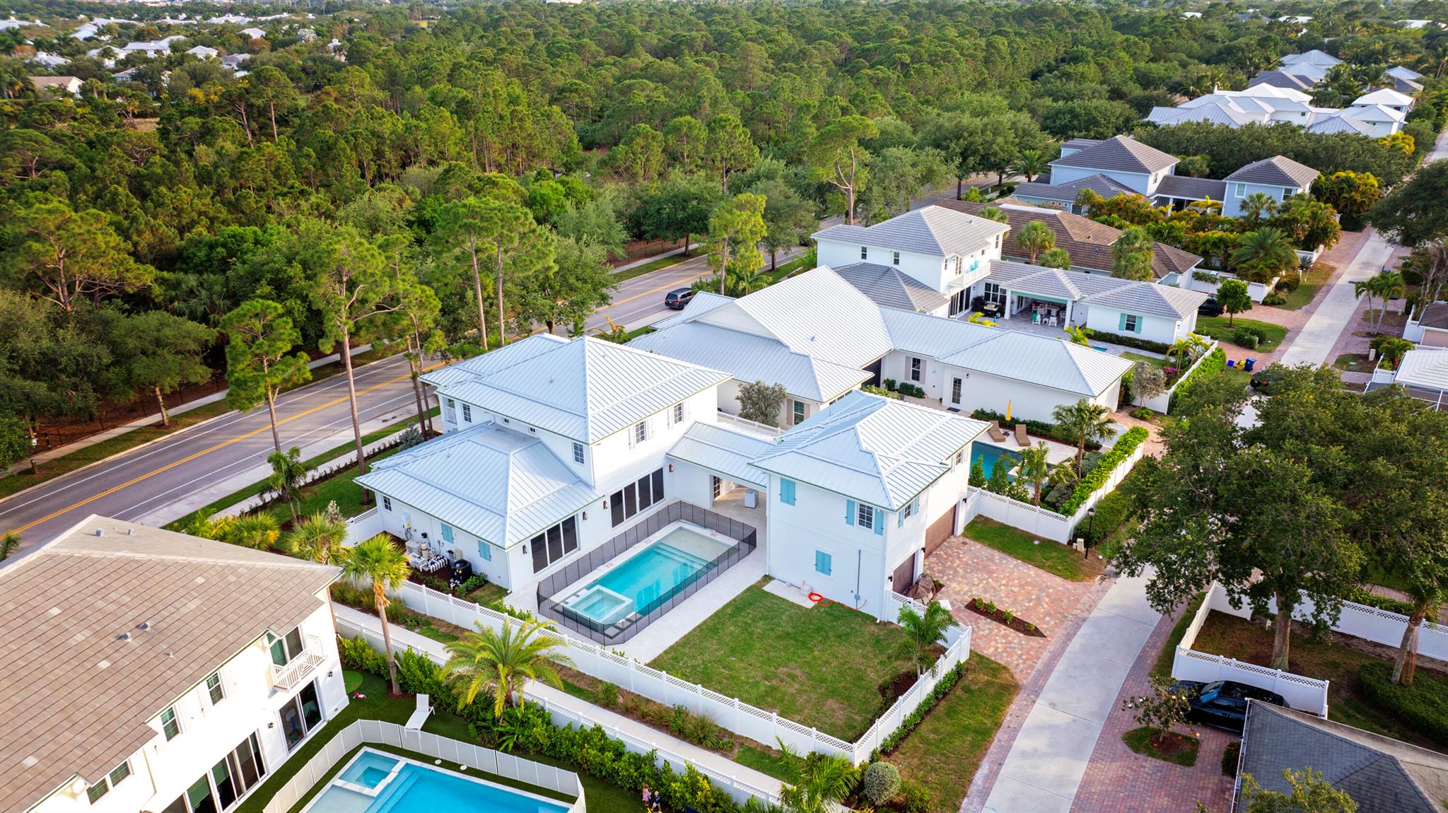 2620 Greenway Drive
