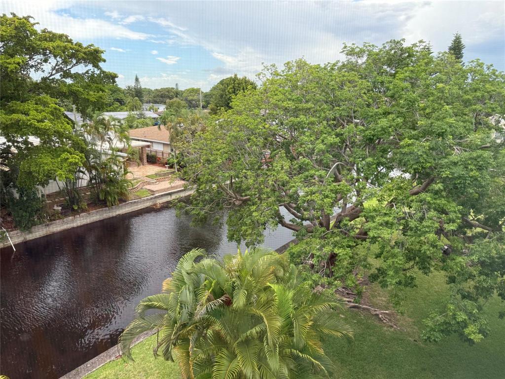 ROYAL PARK CONDO - Residential