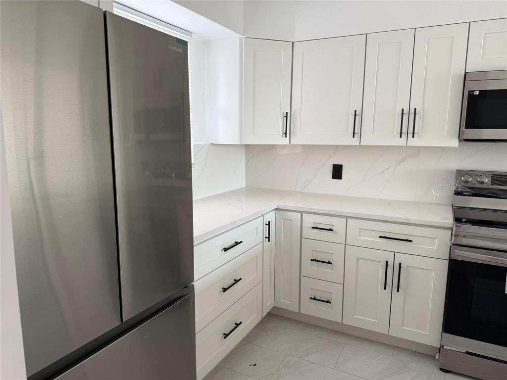 ROYAL PARK CONDO - Residential