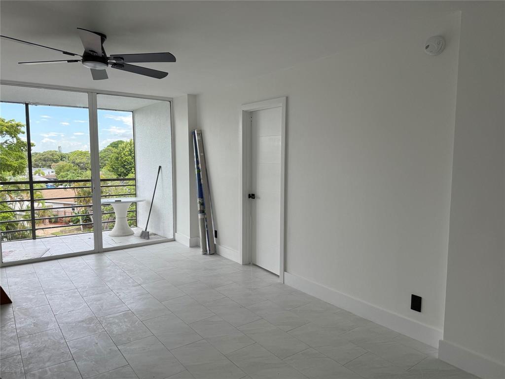 ROYAL PARK CONDO - Residential
