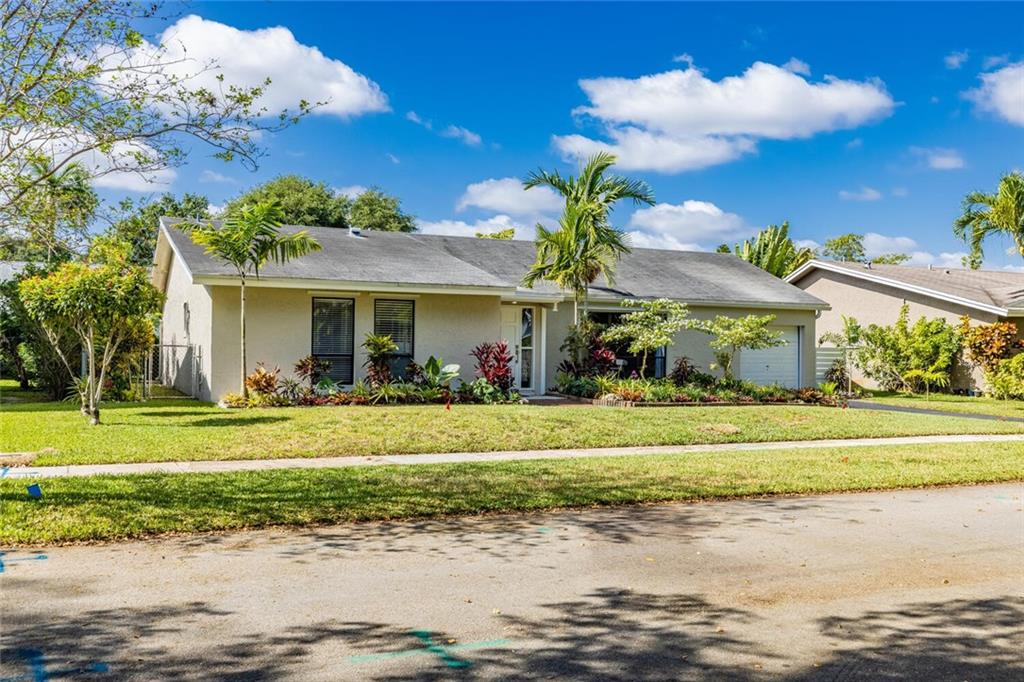 GUARDIAN ESTATES 81-41 B - Residential