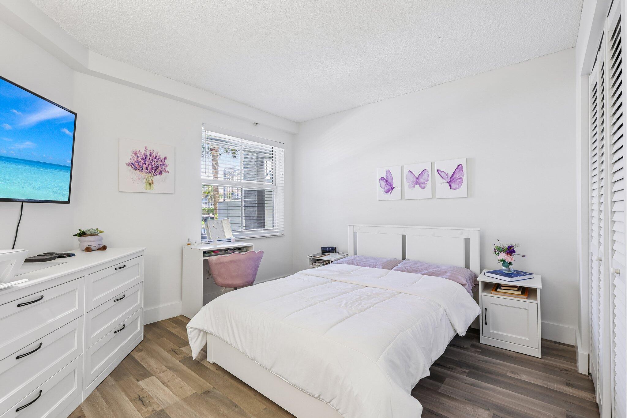 LA VIA CONDO - Residential