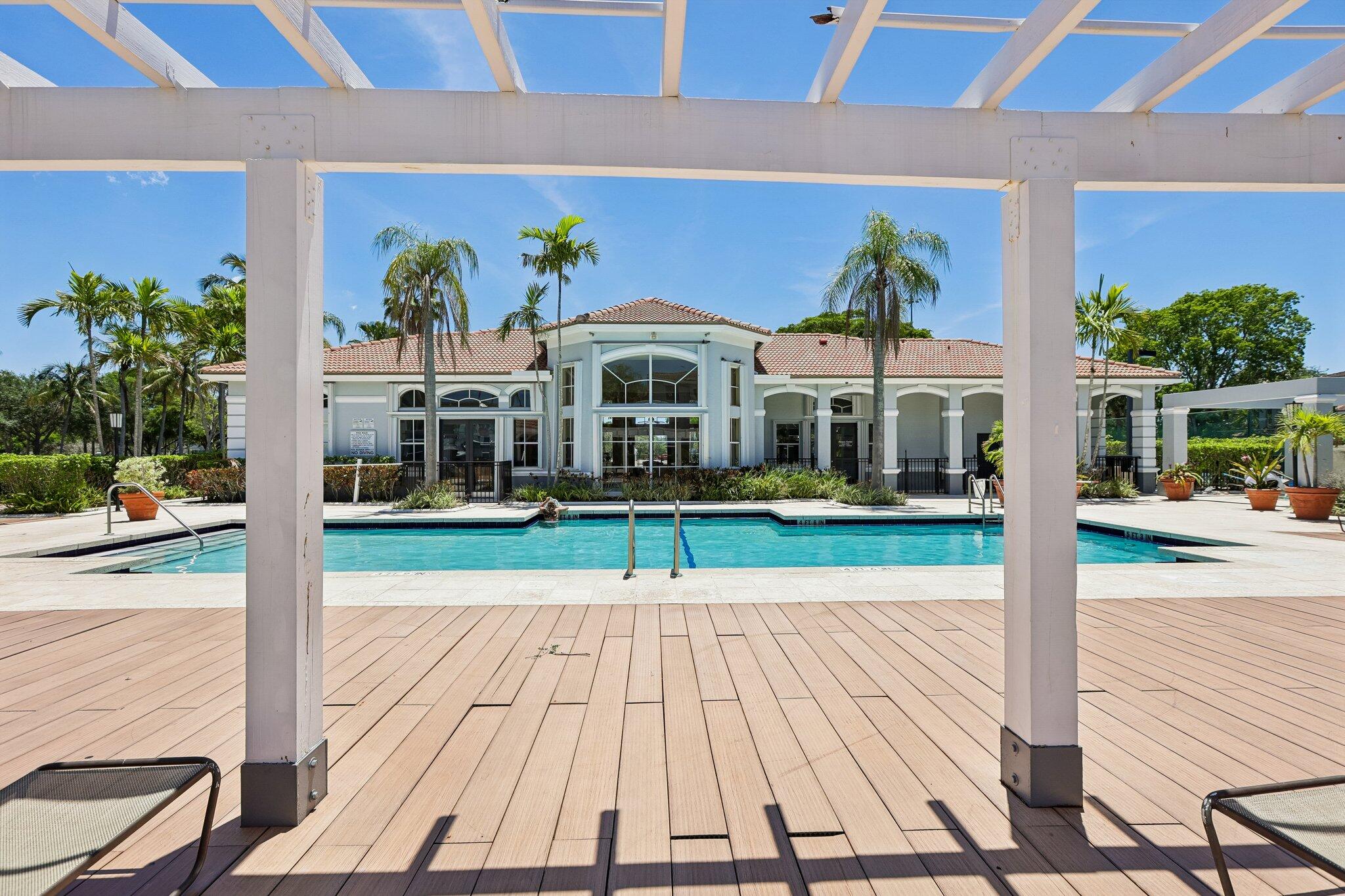 LA VIA CONDO - Residential