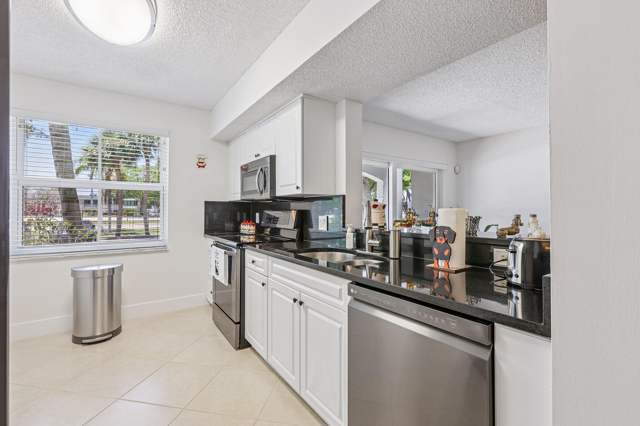 LA VIA CONDO - Residential
