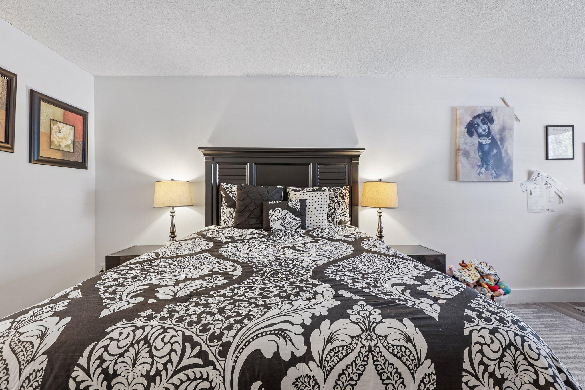 LA VIA CONDO - Residential