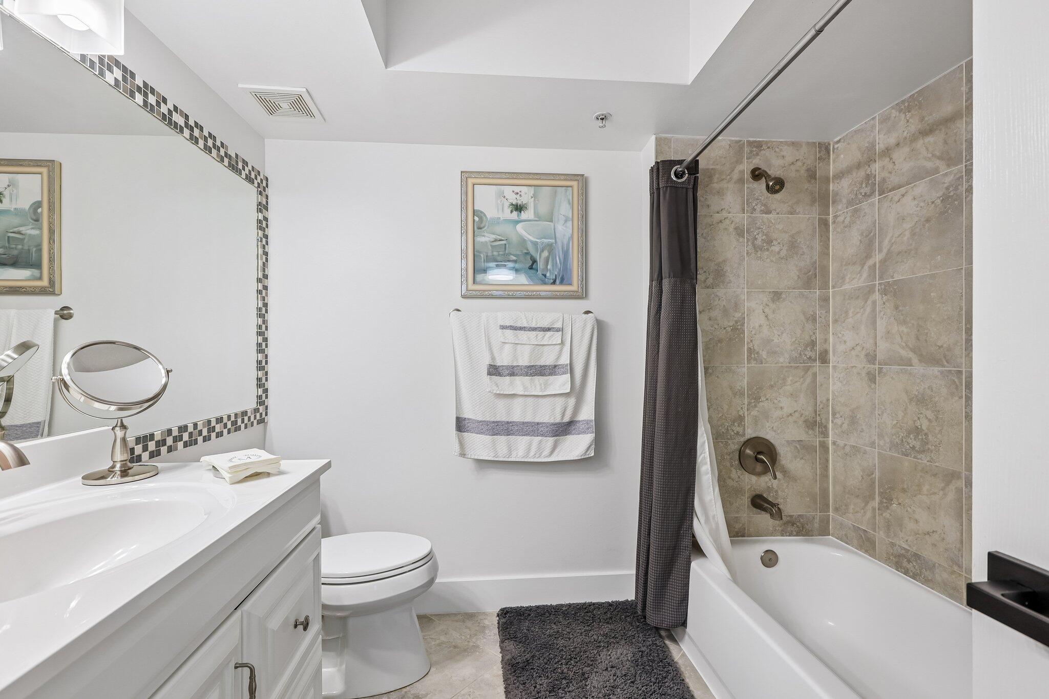 LA VIA CONDO - Residential