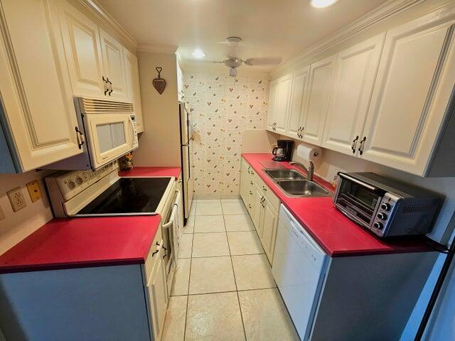 CORNWALL AT CENTURY VILLA - Residential