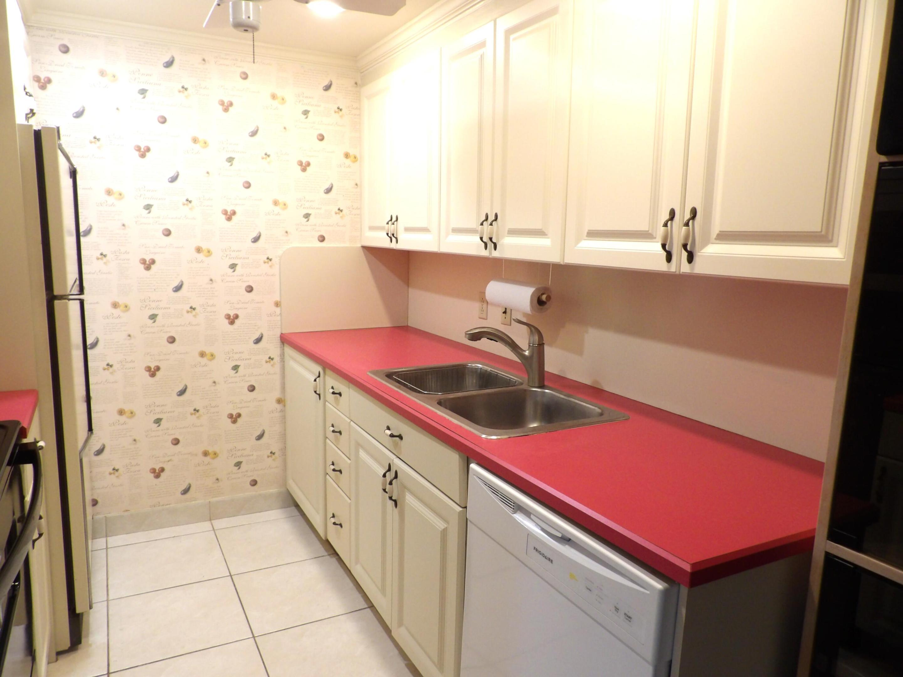 4074 Cornwall D 4074