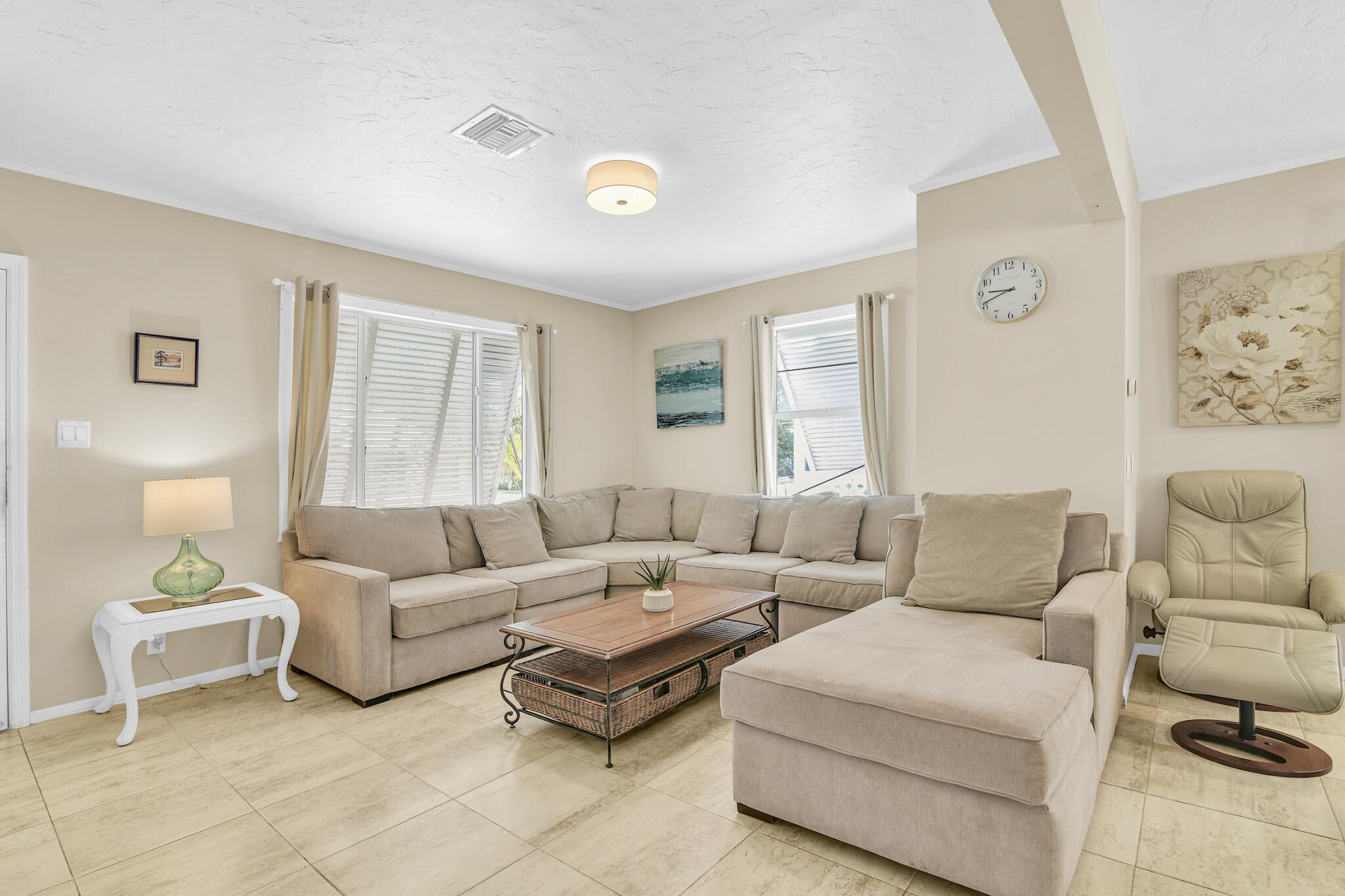 TRADE WINDS ESTATES FIRST ADD - Residential