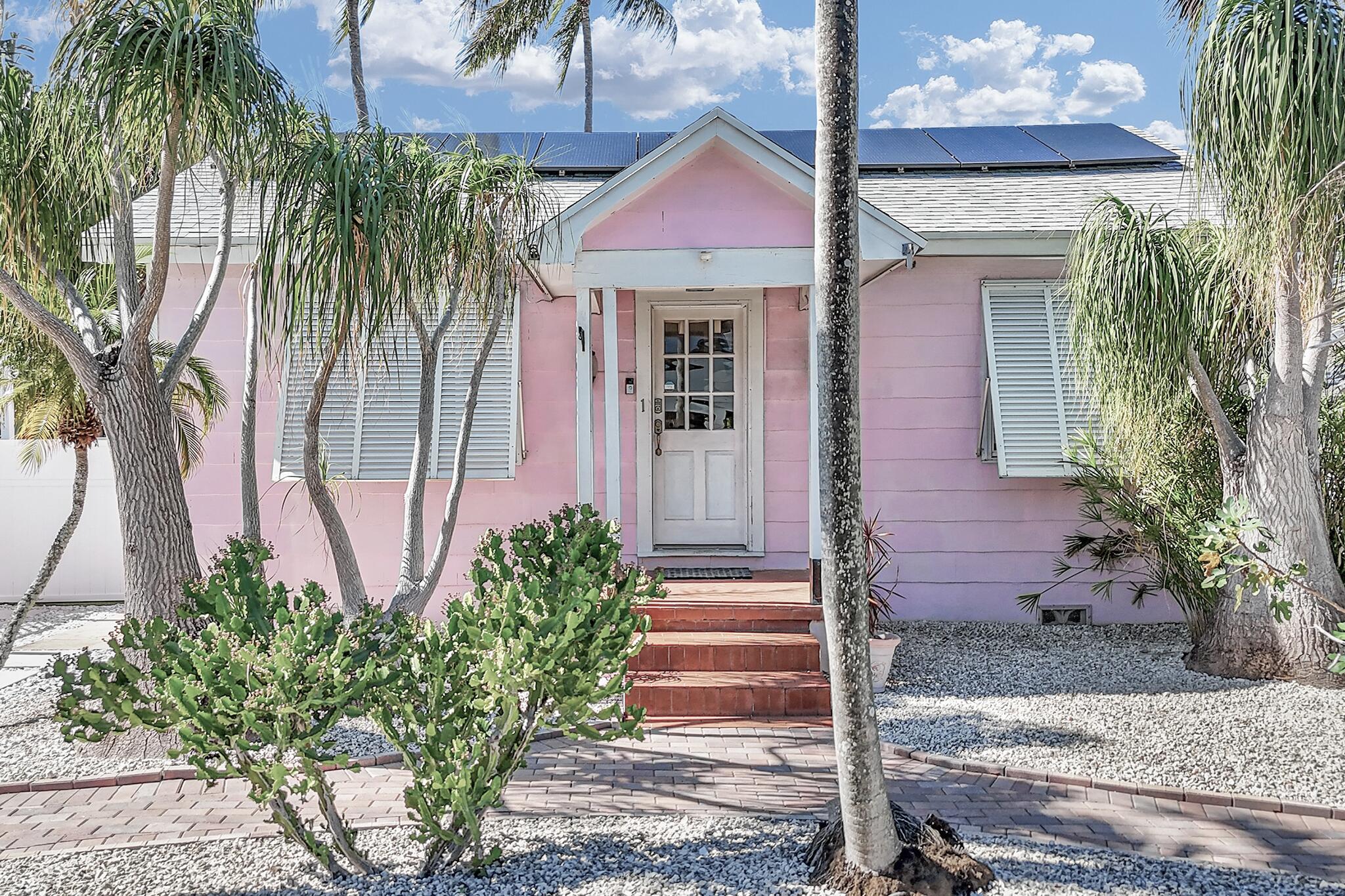 TRADE WINDS ESTATES FIRST ADD - Residential