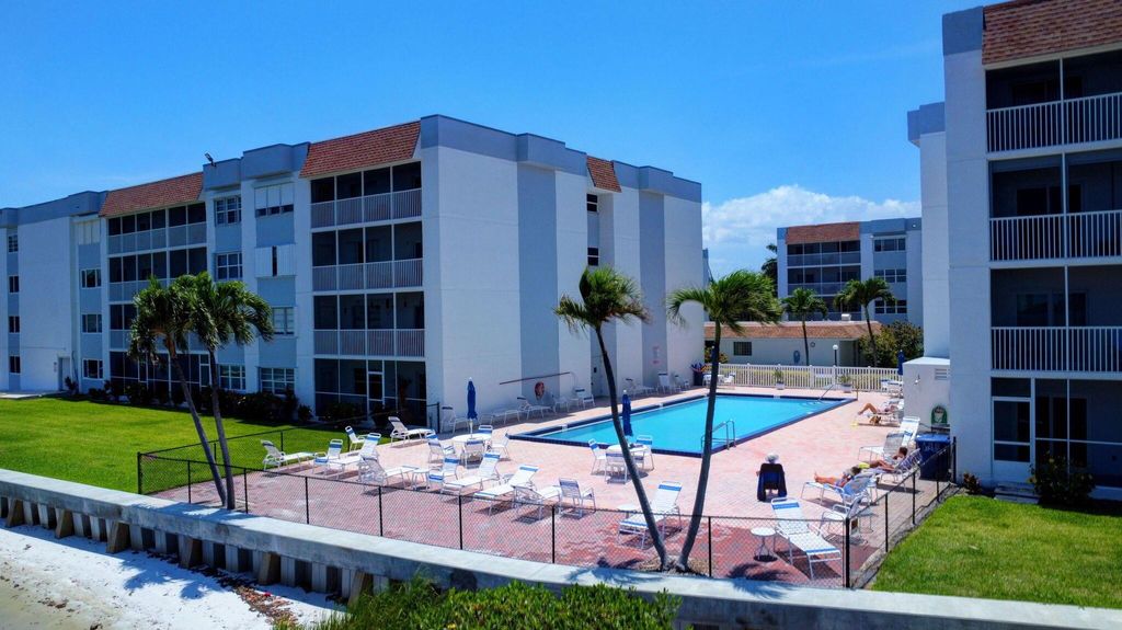 Photo of 1516 S Lakeside Drive #118, Lake Worth Beach, FL 33460 (MLS # R11092283)