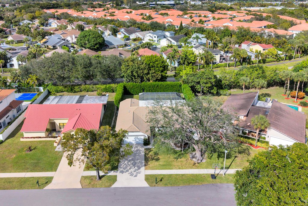 Photo of 7379 London Lane, Boca Raton, FL 33433 (MLS # R11161042)