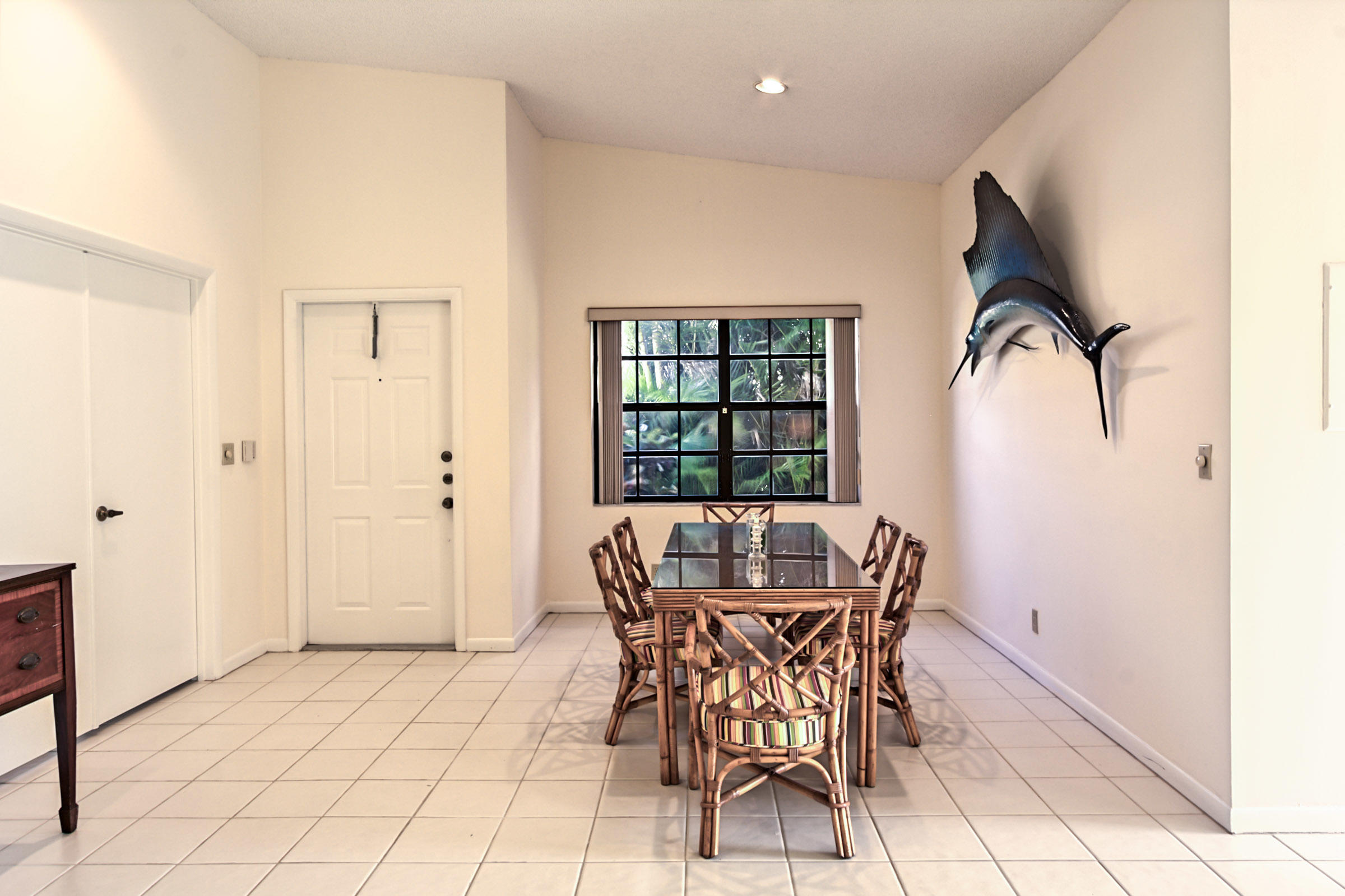 THORNHILL LAKE/ GLEN - Residential