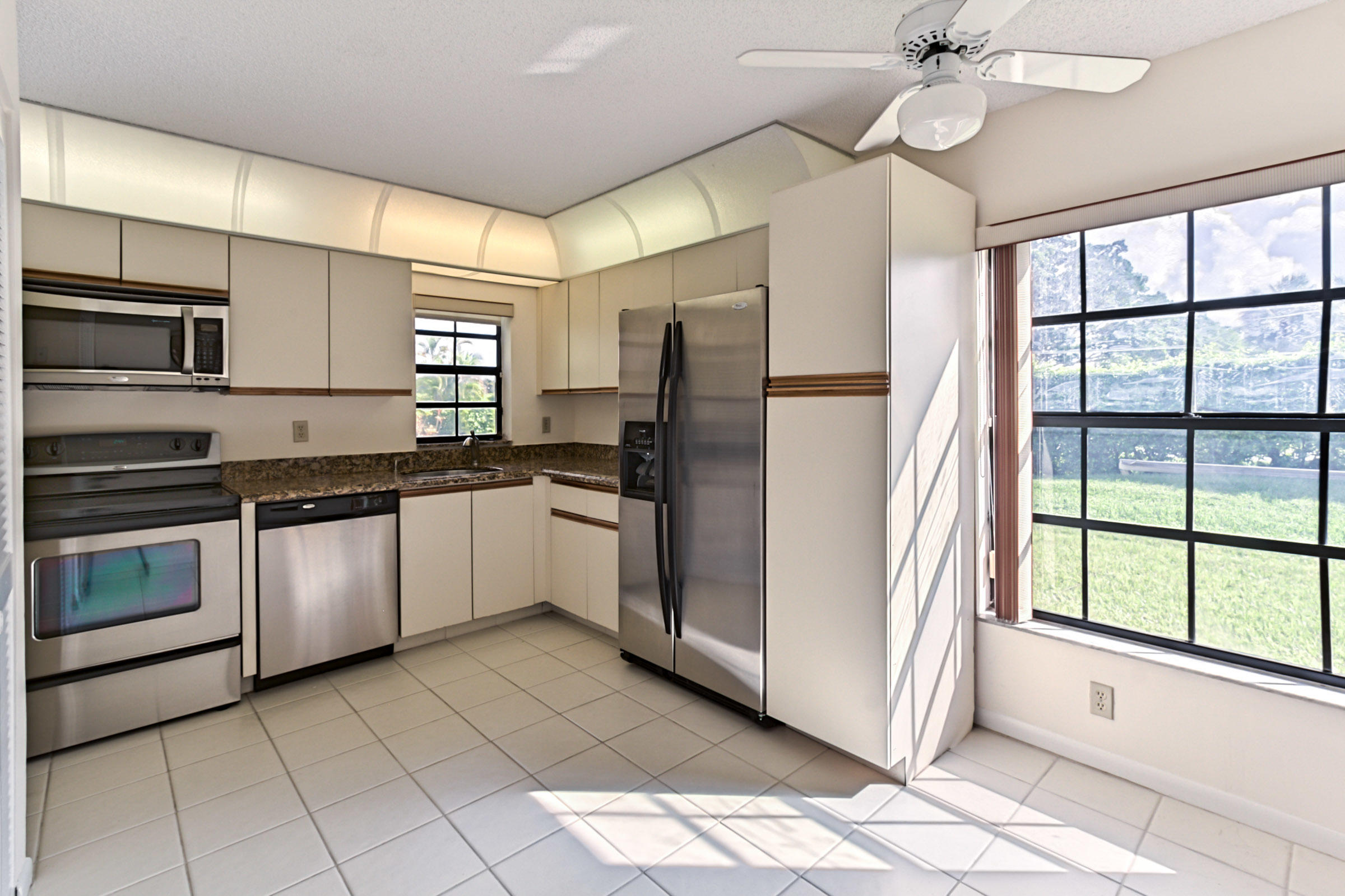 THORNHILL LAKE/ GLEN - Residential