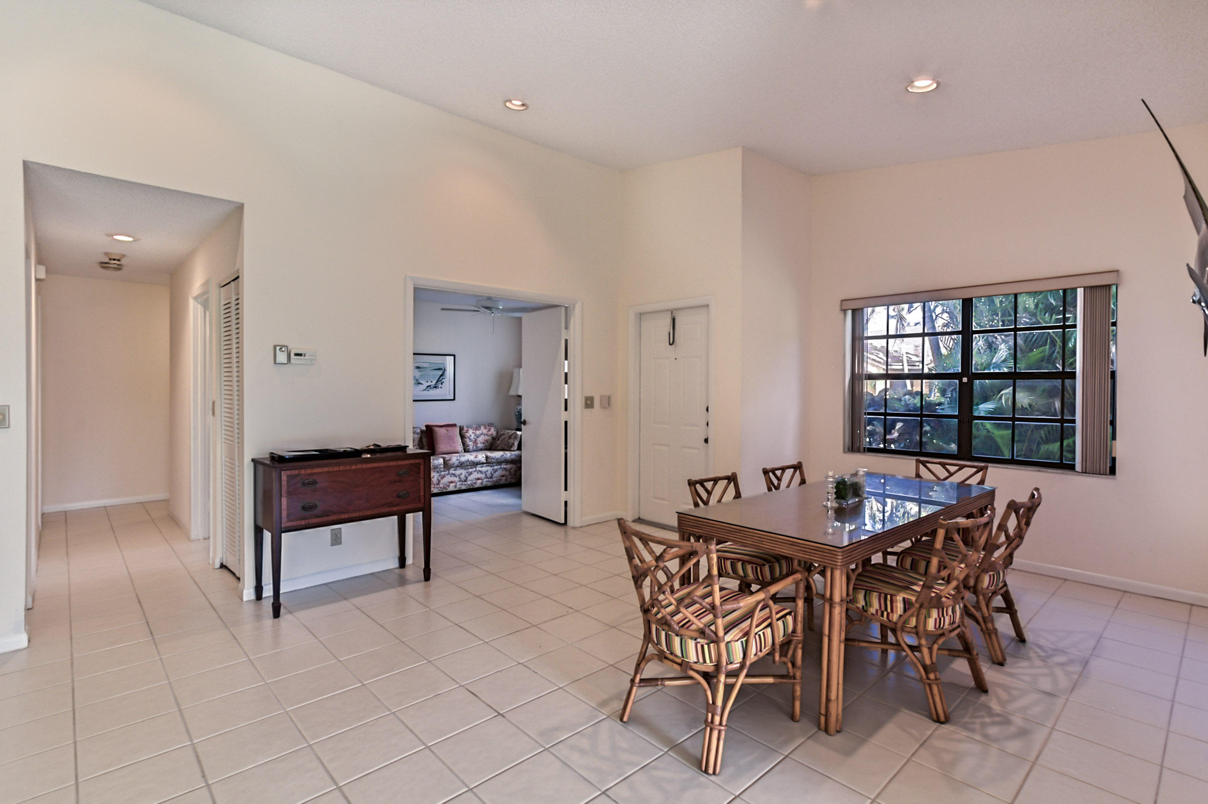 THORNHILL LAKE/ GLEN - Residential