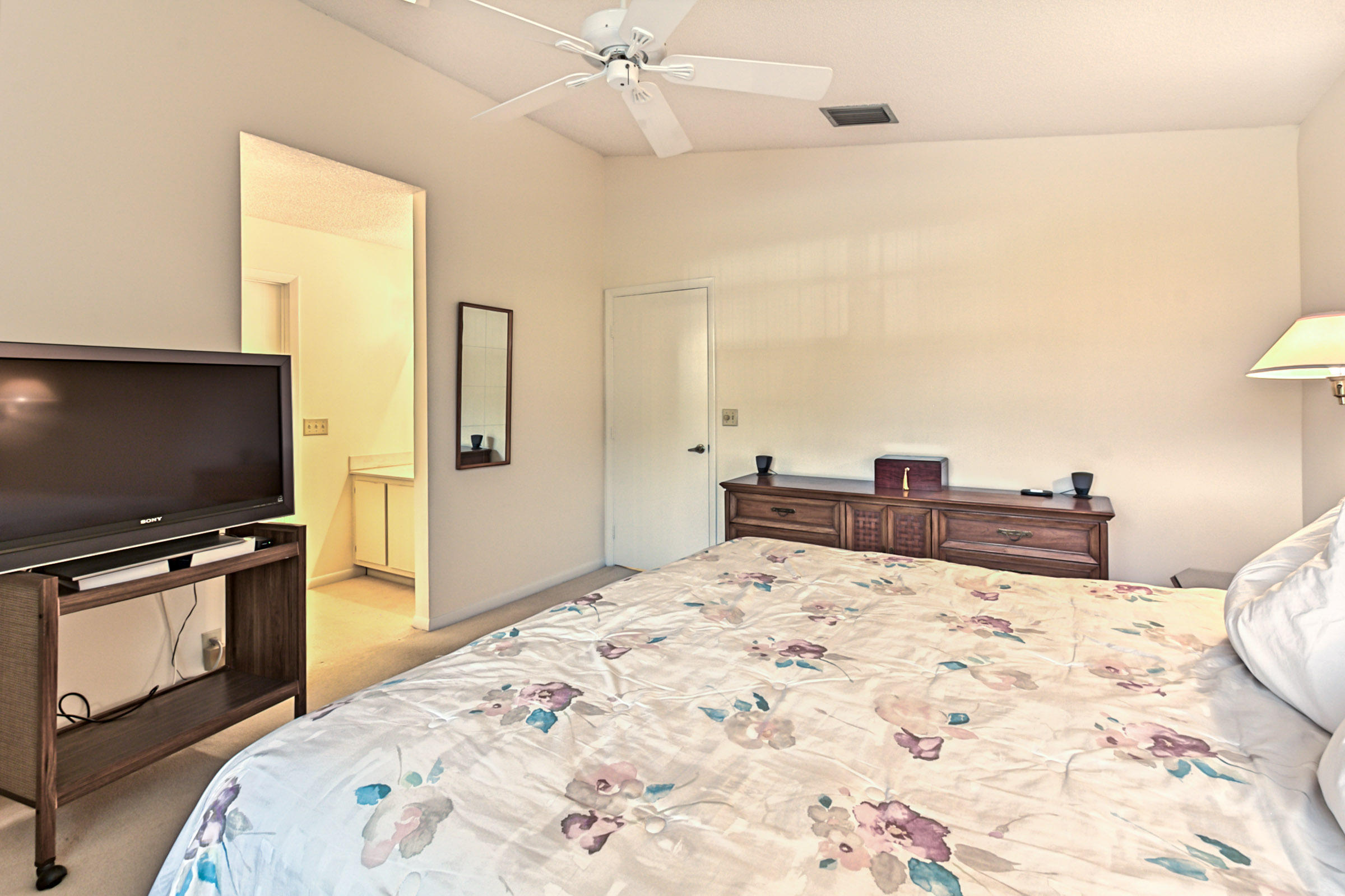 THORNHILL LAKE/ GLEN - Residential