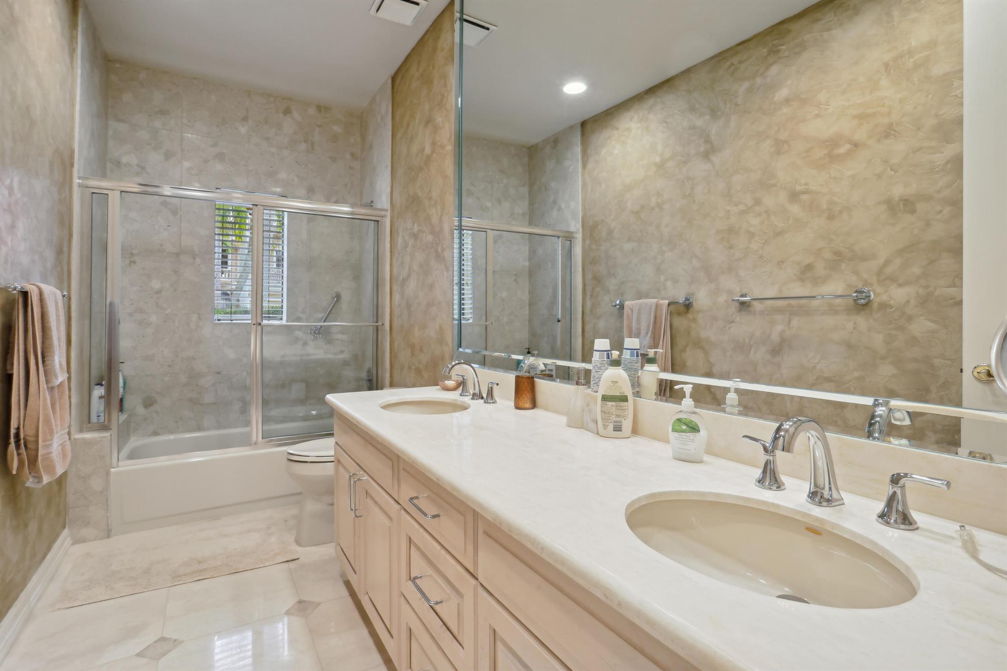 ST ANDREWS COUNTRY CLUB 3 - Residential