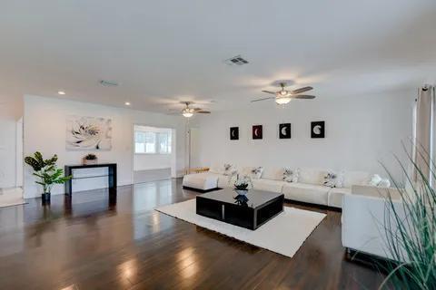 PALM-AIRE VILLAGE 2ND SEC - Residential Lease