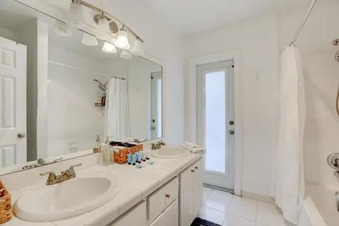 PALM-AIRE VILLAGE 2ND SEC - Residential Lease