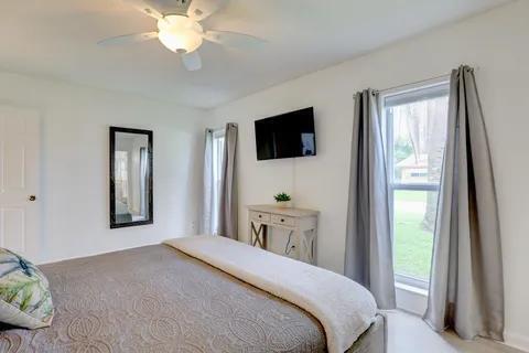 PALM-AIRE VILLAGE 2ND SEC - Residential Lease