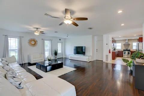 PALM-AIRE VILLAGE 2ND SEC - Residential Lease