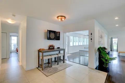 PALM-AIRE VILLAGE 2ND SEC - Residential Lease