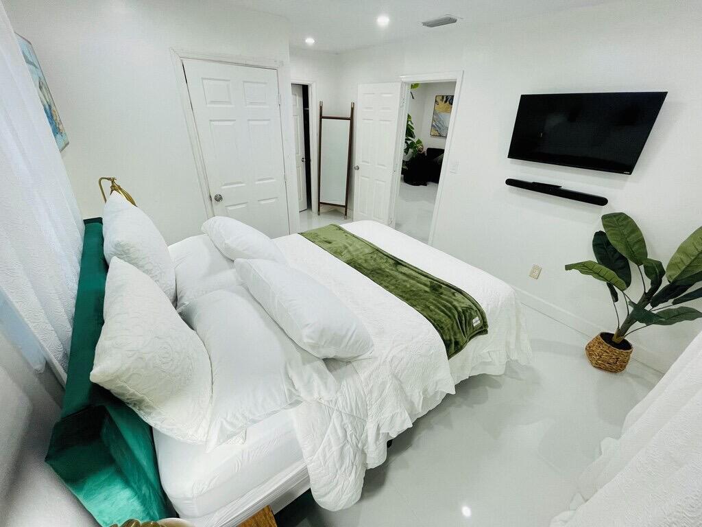 MARGATE ESTATES SEC 1 - Residential Lease