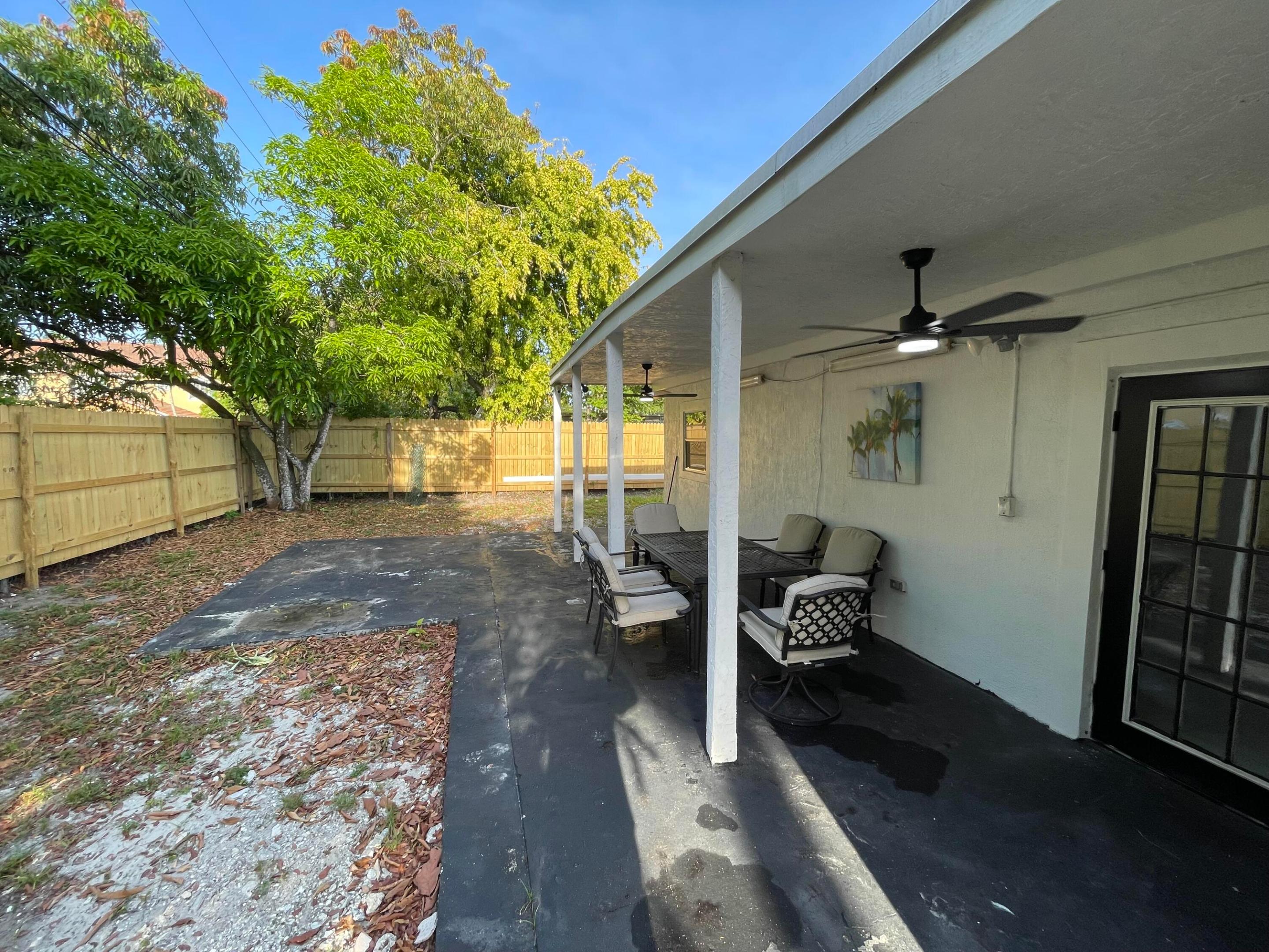 MARGATE ESTATES SEC 1 - Residential Lease