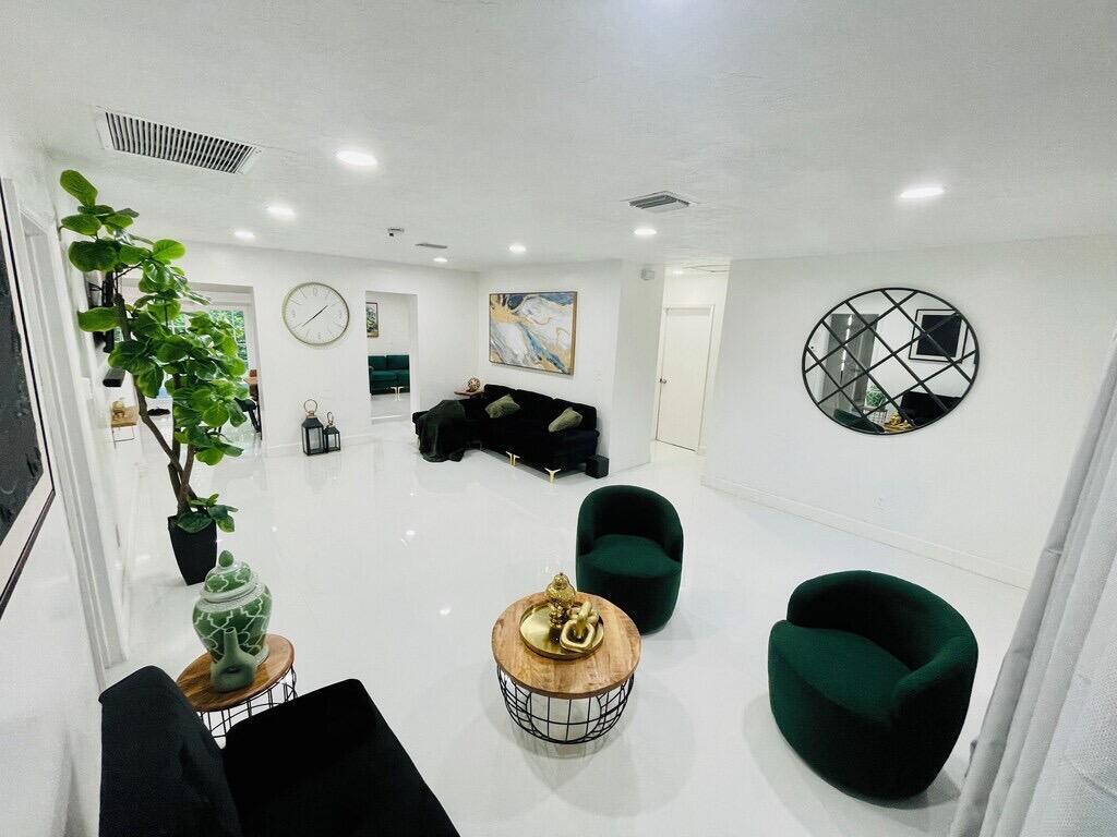 MARGATE ESTATES SEC 1 - Residential Lease