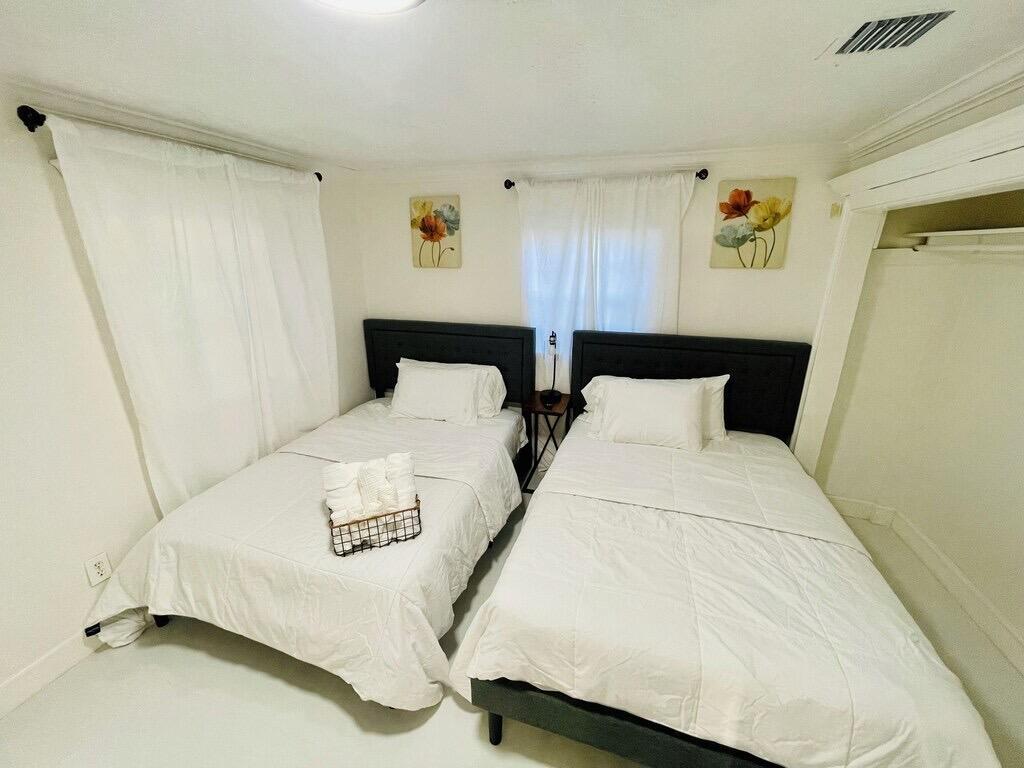 MARGATE ESTATES SEC 1 - Residential Lease