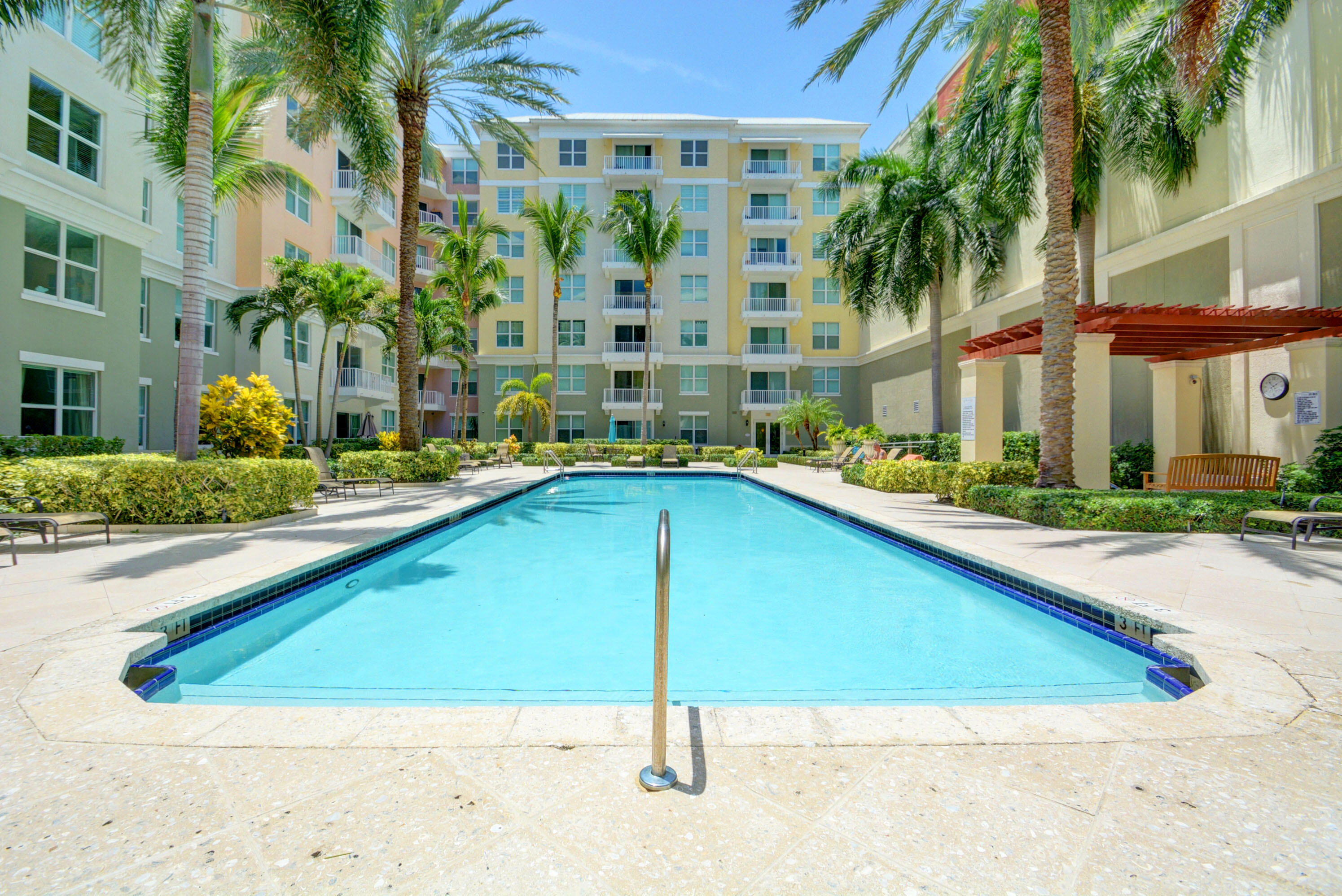 MOORINGS AT LANTANA CONDO 1 - Residential Lease