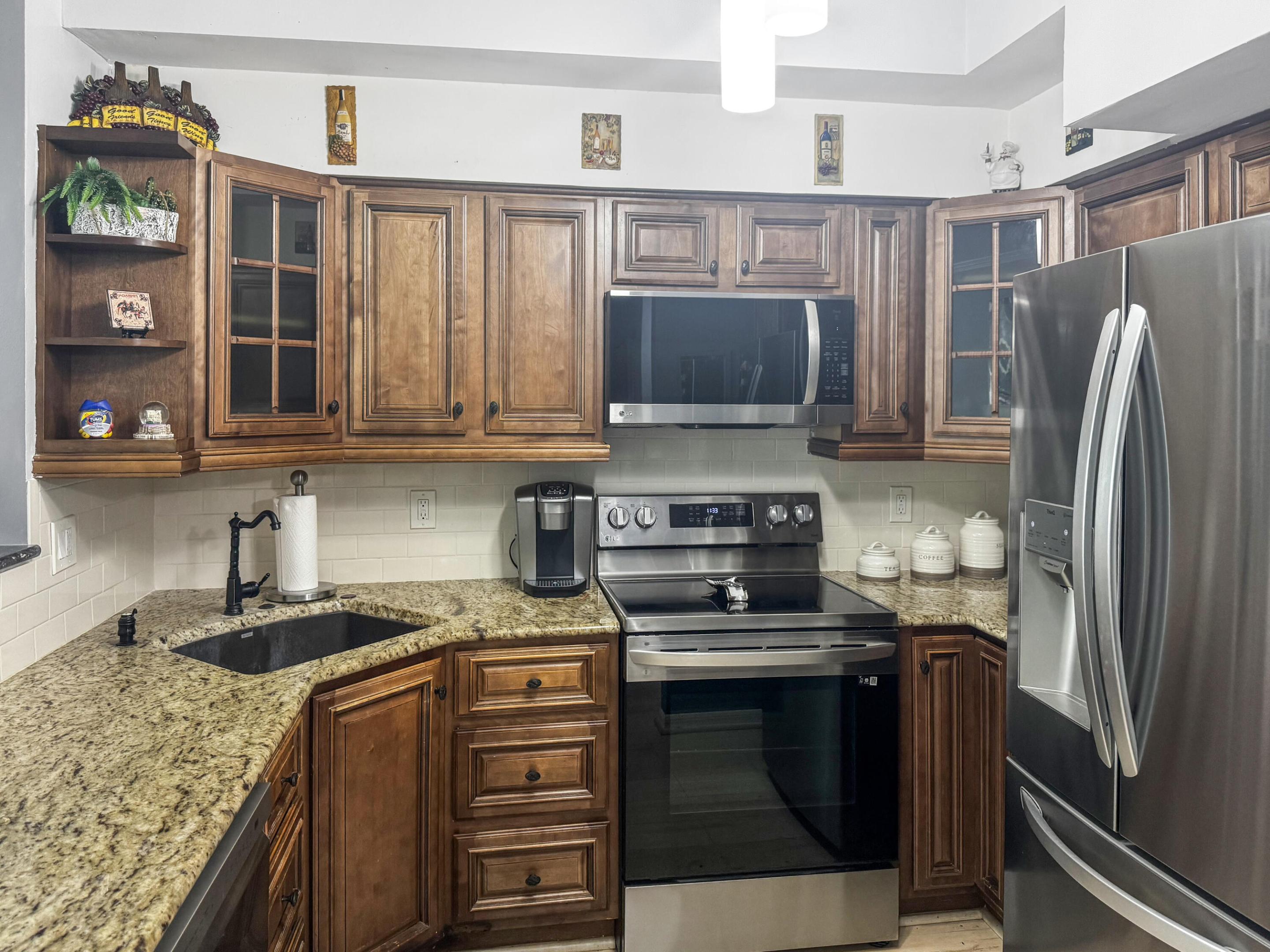 MOORINGS AT LANTANA CONDO 1 - Residential Lease