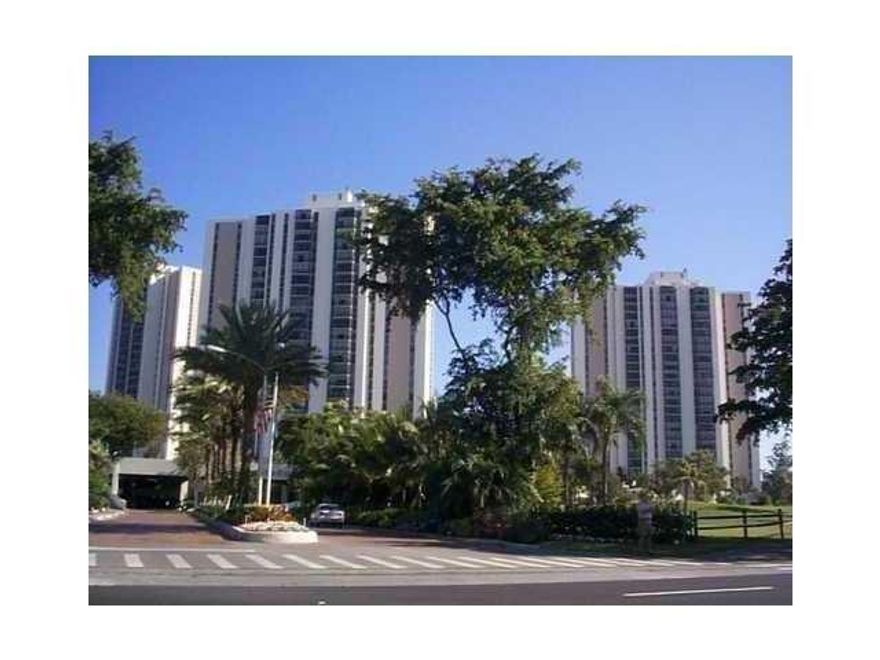 LOCATION LOCATION LOCATION!! AWESOME APARTMENT, EAST SIDE VIEW OF GOLF COURSE, INTRACOASTAL & OCEAN. EXCELLENT LOCATION; CLOSE TO RESTAURANTS, MALLS, & GREAT SCHOOLS. THIS CONDO FEATURES CLIMATE POOL, FITNESS CENTER, SAUNA, AND MUCH MORE... UNIT FLOOR UPDATED, OPEN KITCHEN CONCEPT, WALKING CLOSETS. DON'T MISS OUT THIS OPPORTUNITY, MUST SEE!! LEASE FOR 2 YEARS.