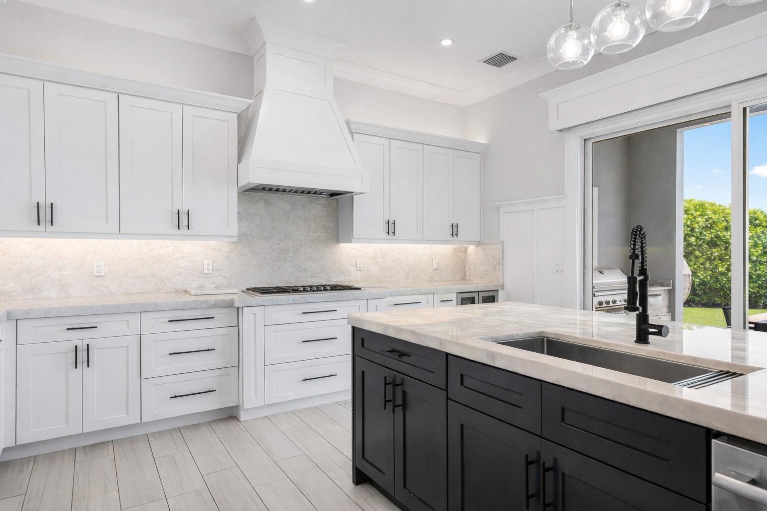 COLLEGE PARK - Residential Lease