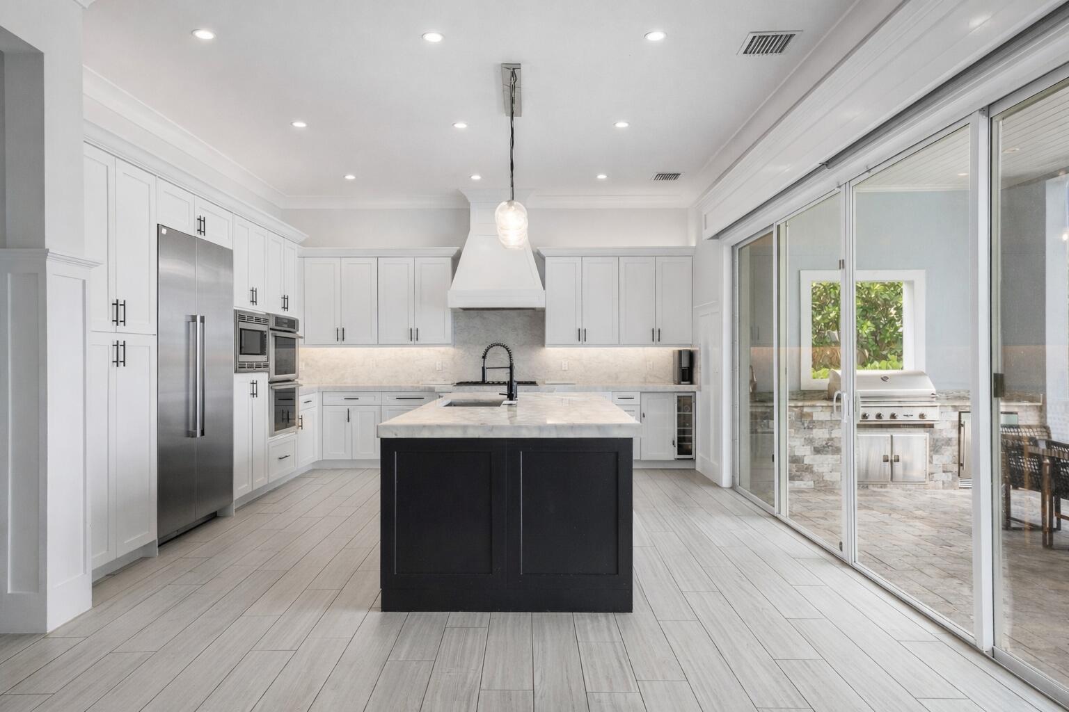 COLLEGE PARK - Residential Lease