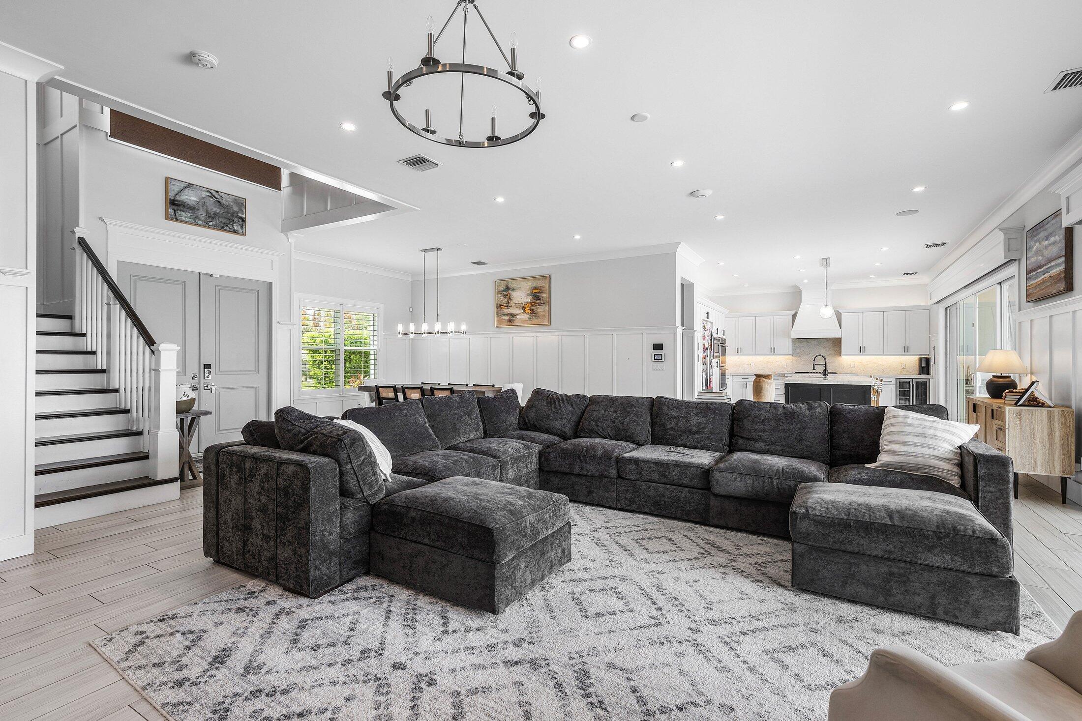 COLLEGE PARK - Residential Lease